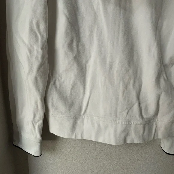 Jones New York Cream Hoodie with Black Accents - Picture 6 of 7